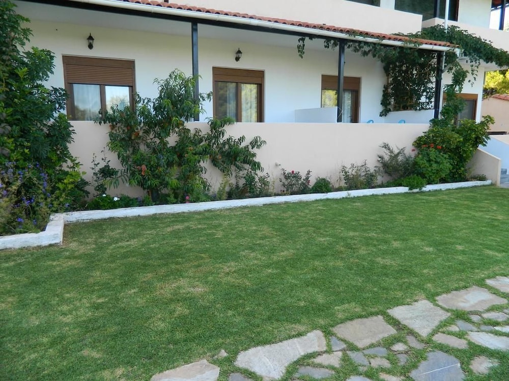 Asteri Studios 30/50