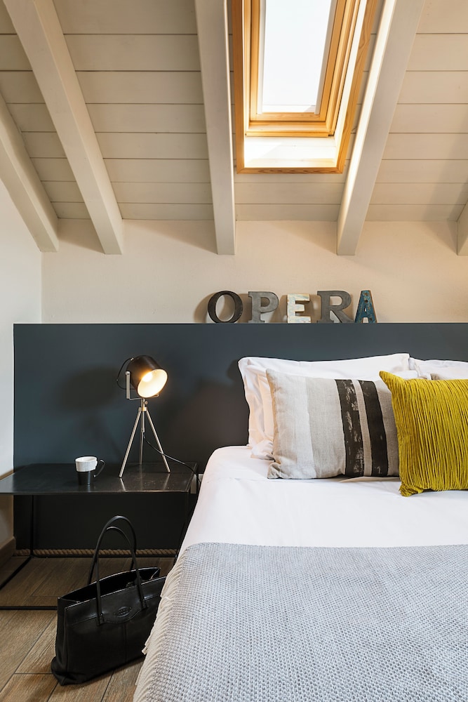 RESIDENZA DELL'OPERA 24/63