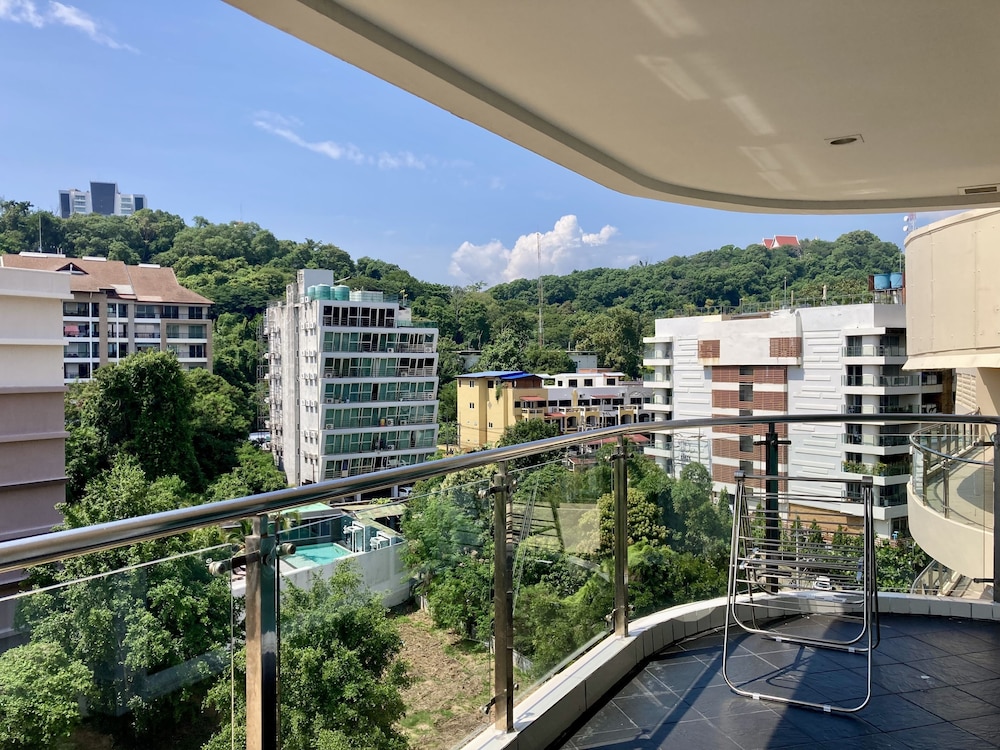 Hyde Park Residence By Pattaya Sunny Rentals 21/23