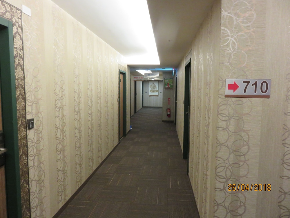 Maohua Motel 24/44