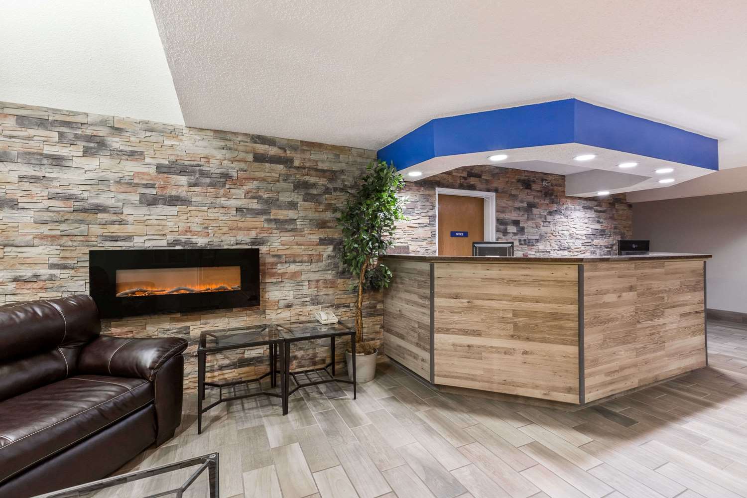 Microtel Inn Suites By Wyndham Sioux Falls 4/40