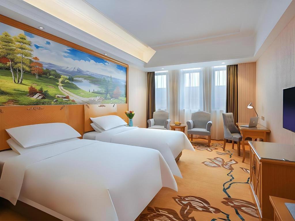 Vienna Hotel (Taicang Zhenghe Road) 27/40