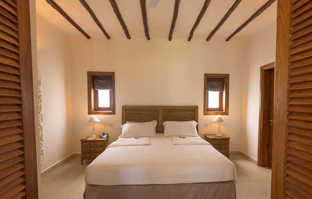 Kono Kono Beach Resort 20/73