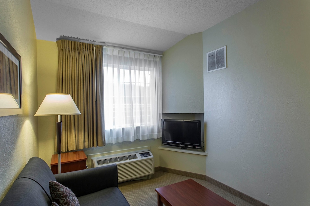 MainStay Suites Brentwood Nashville 42/62