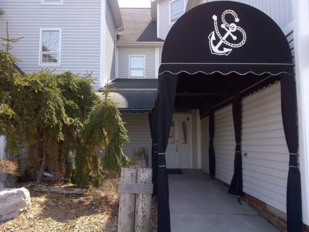 Seacliffe Inn 6/50