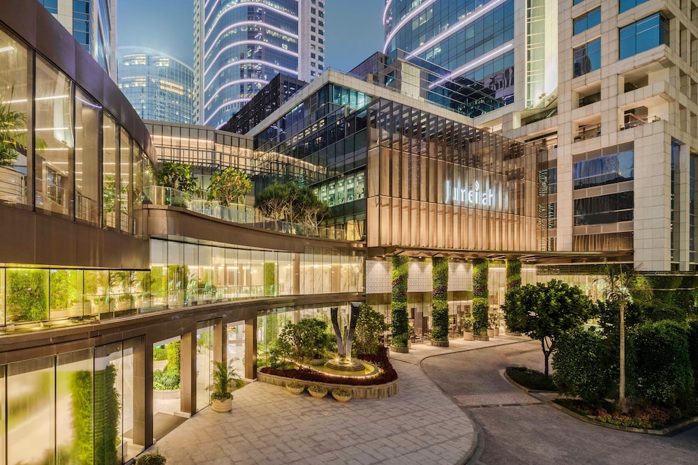 Jumeirah Guangzhou Hotel 1/75