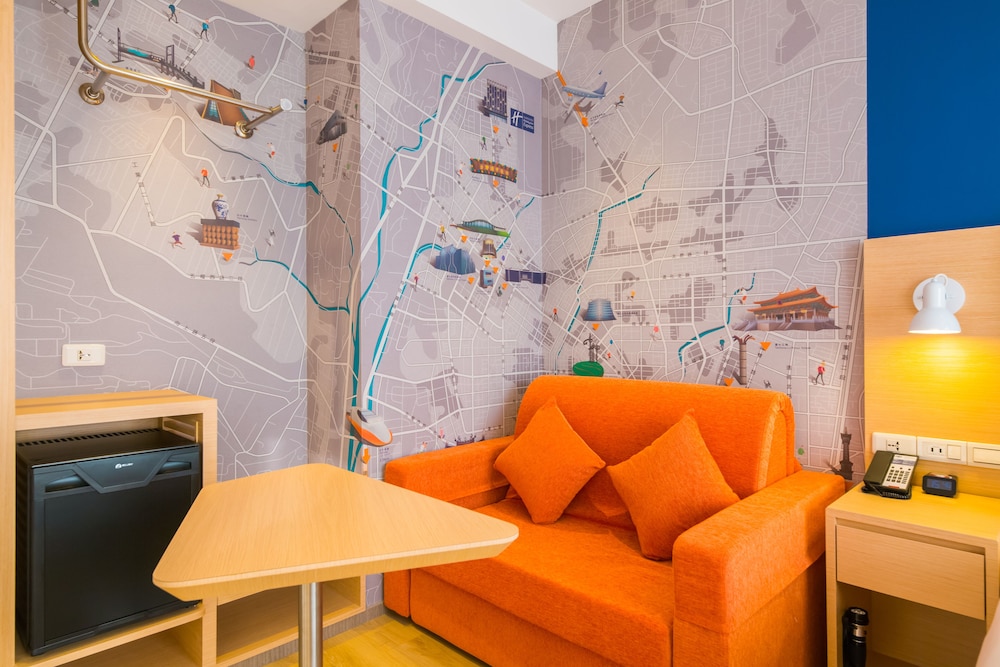 Holiday Inn Express Taichung Fengchia 33/51