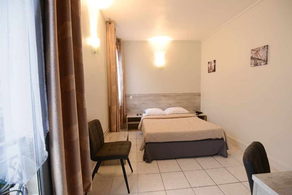 Hotel du MontLouis 25/50