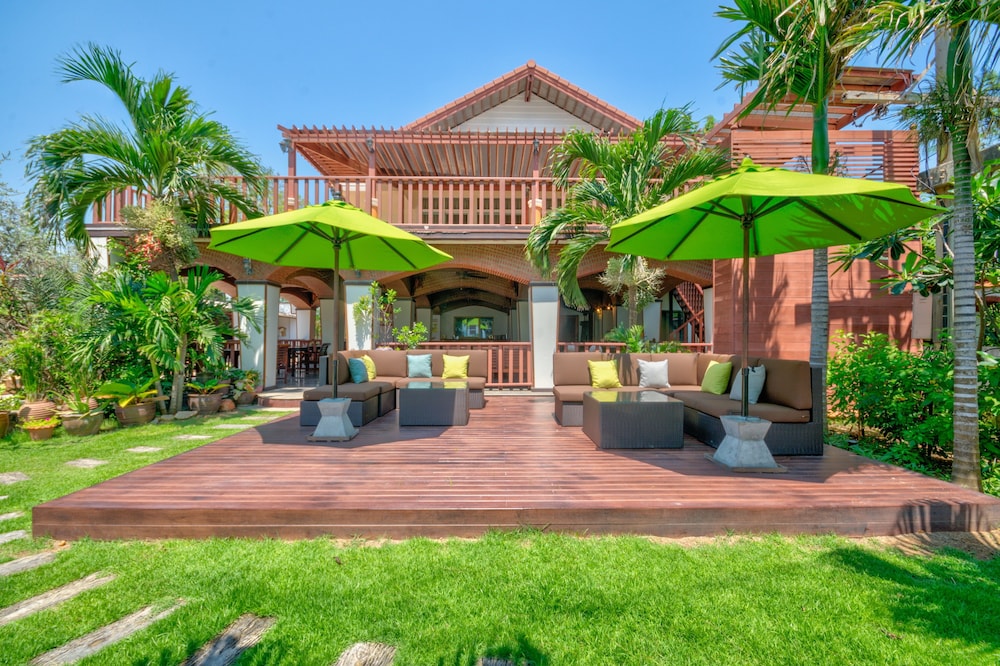 Palm Beach Resort 10/70