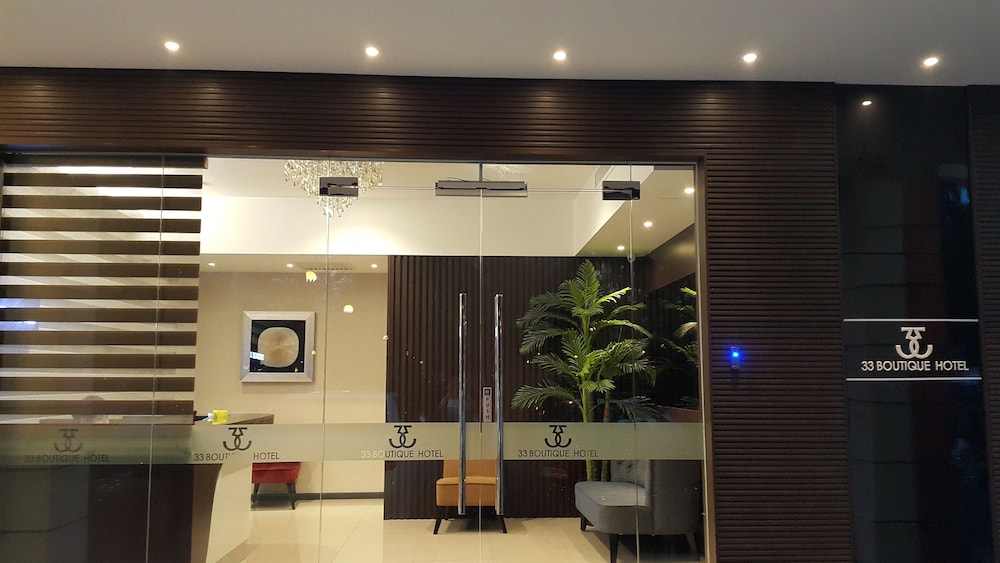 33 Boutique Hotel 9/30
