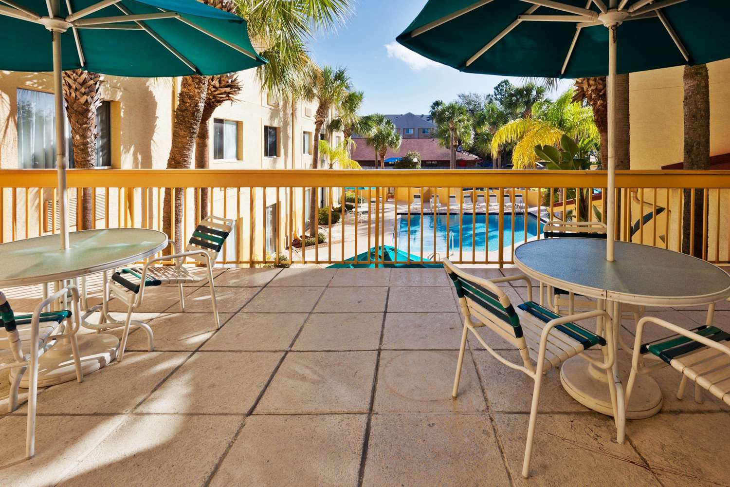 La Quinta Inn & Suites by Wyndham St. Pete-Clearwater Airpt 43/51