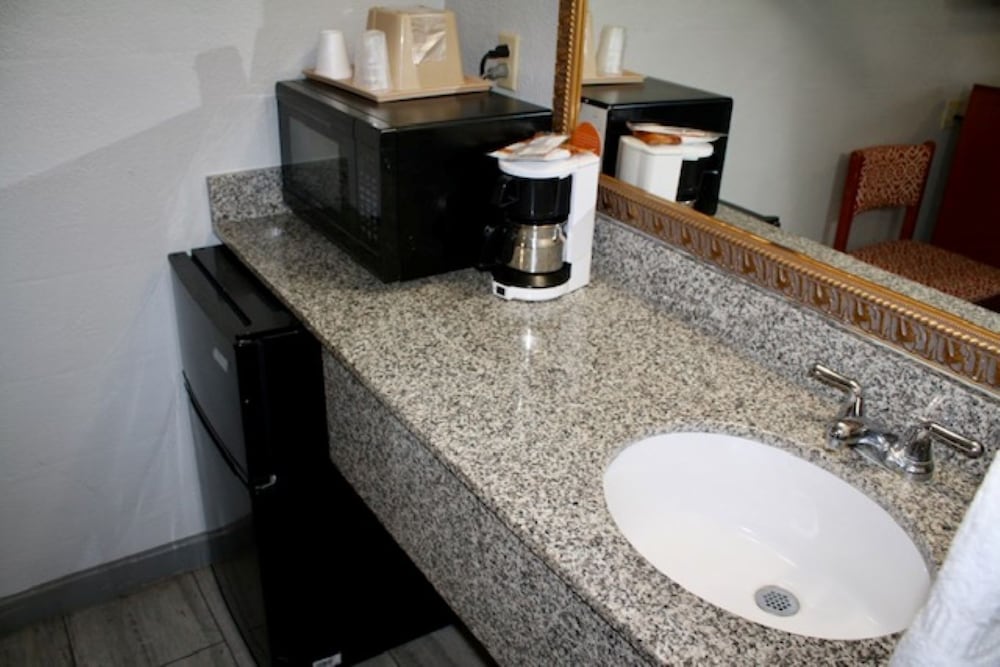 Budget Inn Jonesboro 31/32