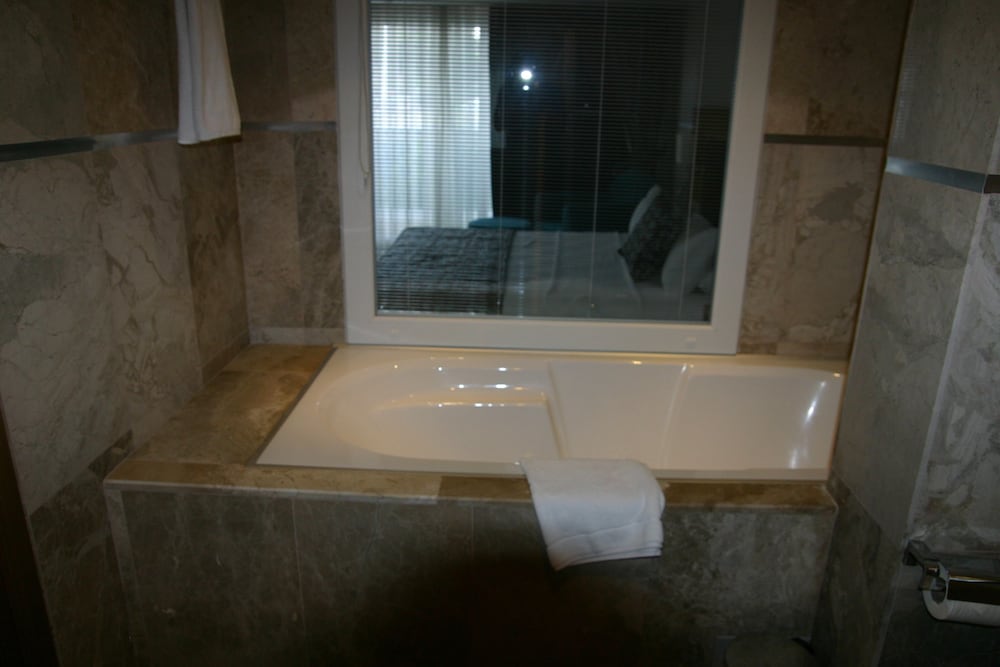 MARINA BOUTIQUE FETHIYE 49/50