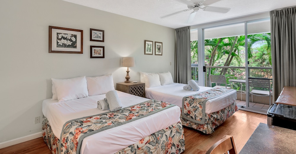 Castle Maui Banyan 18/62