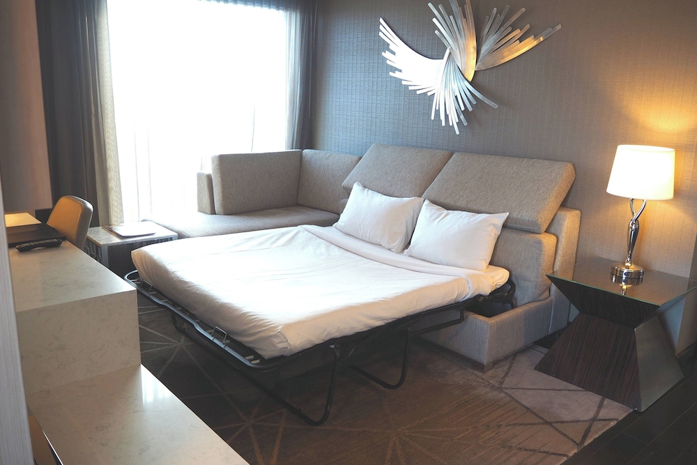 Executive, Suite, King Bed, Sofa, Accessible