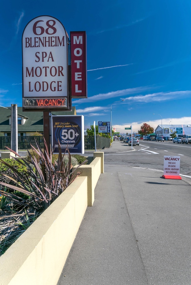 Blenheim Spa Motor Lodge 42/47
