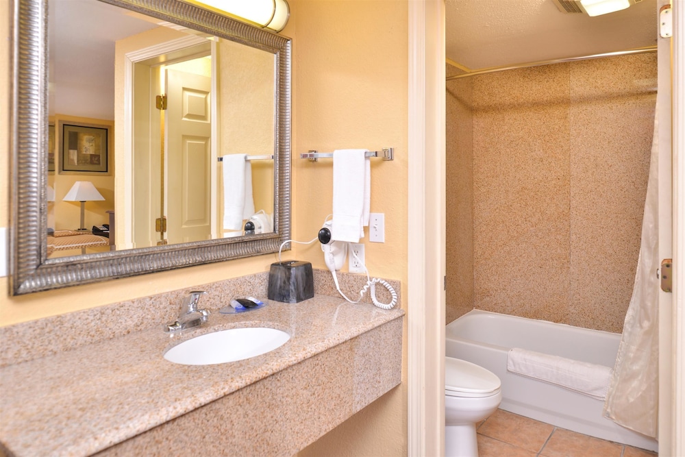 Americas Best Value Inn Winnsboro, LA 14/31