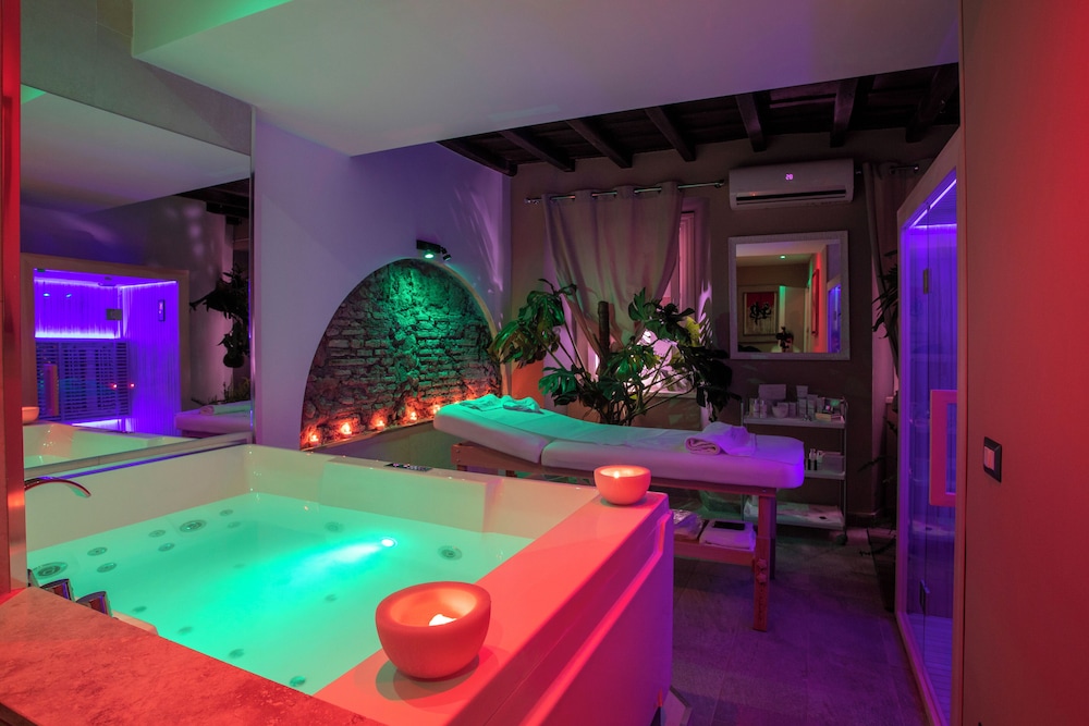 Corso Suite 107 Rooms Wellness & Spa 25/50