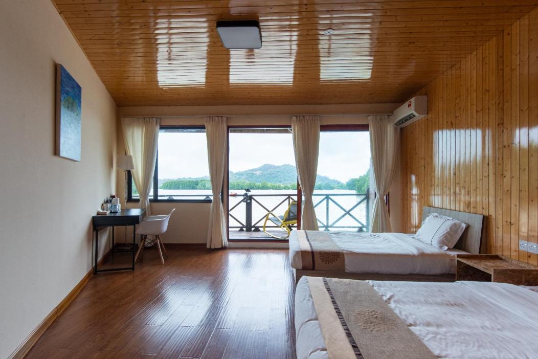 Gayang Friendly Water House Homestay 6/42