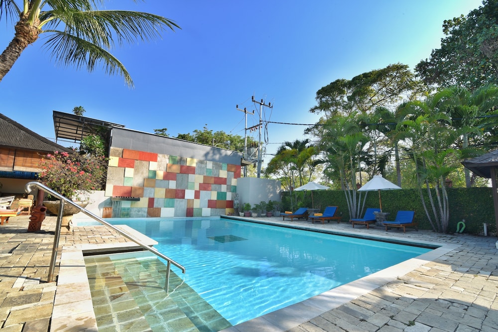 PALM GARDEN HOTEL 9/33