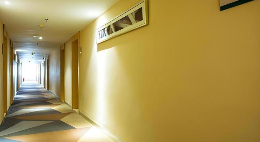 City Comfort Inn (Guilin Jiatianxia Square) 33/54