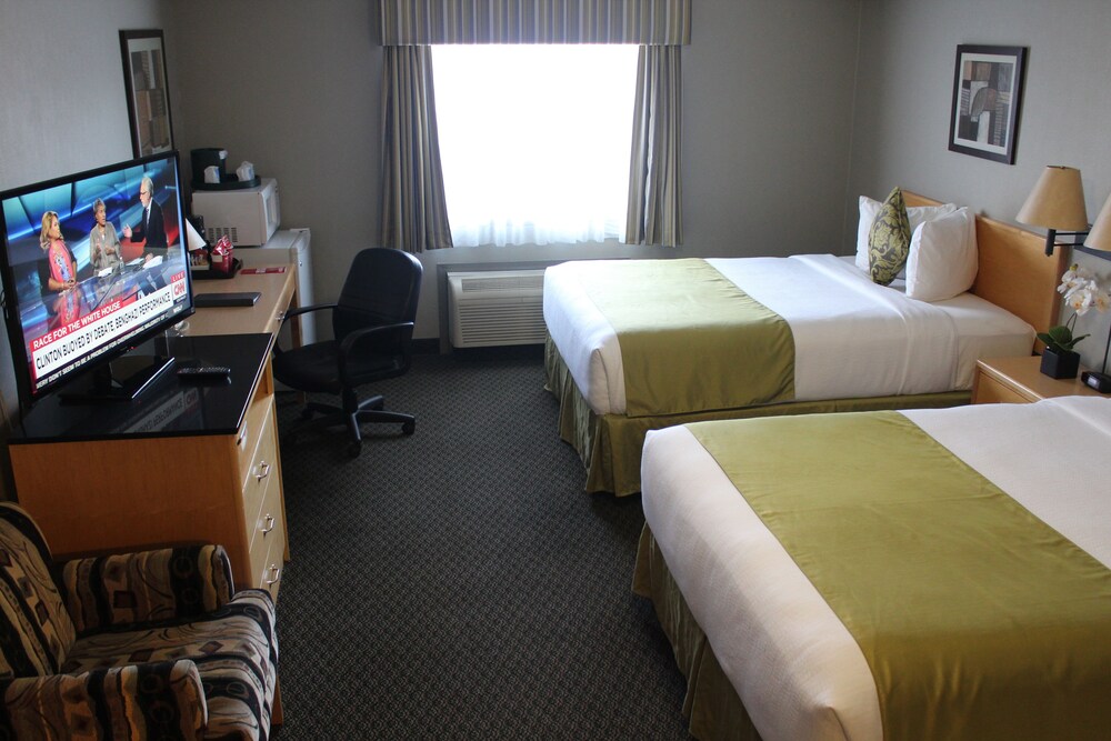 Travelodge by Wyndham Fort McMurray 14/49