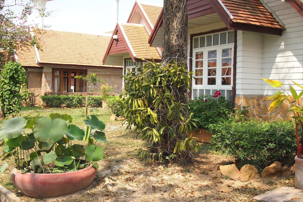 Khao Yai Country Hill Resort 27/37