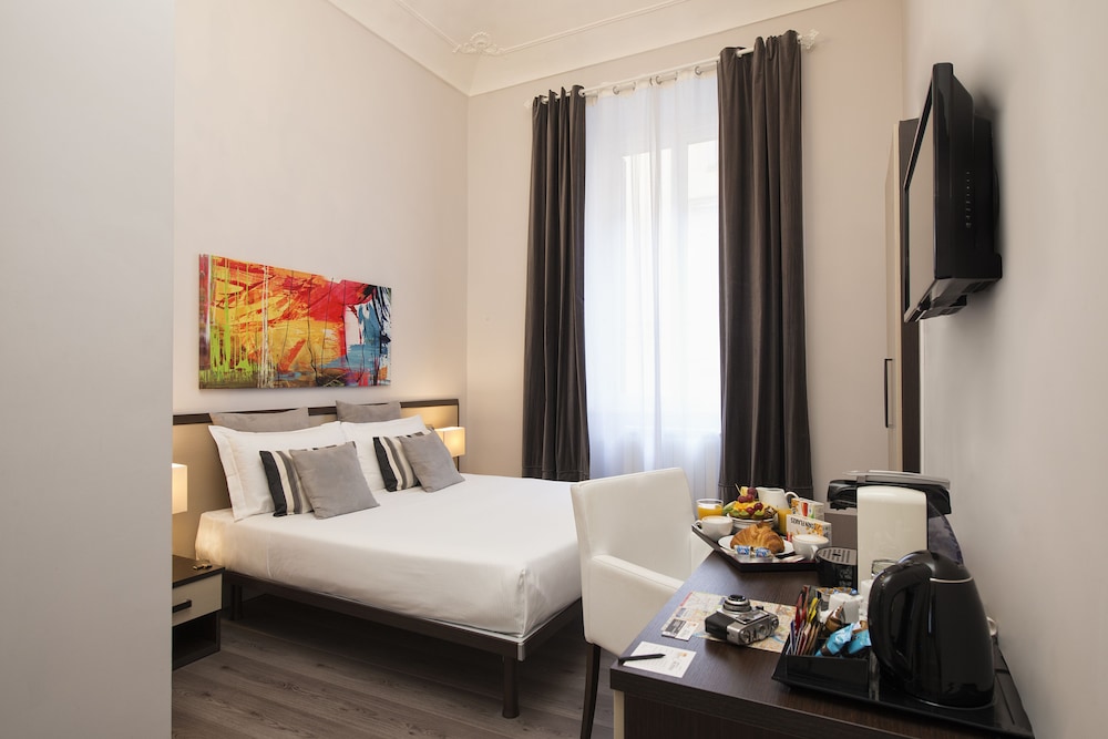 Arenula Suites 18/34