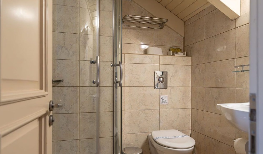 Ionian Plaza Hotel 46/50