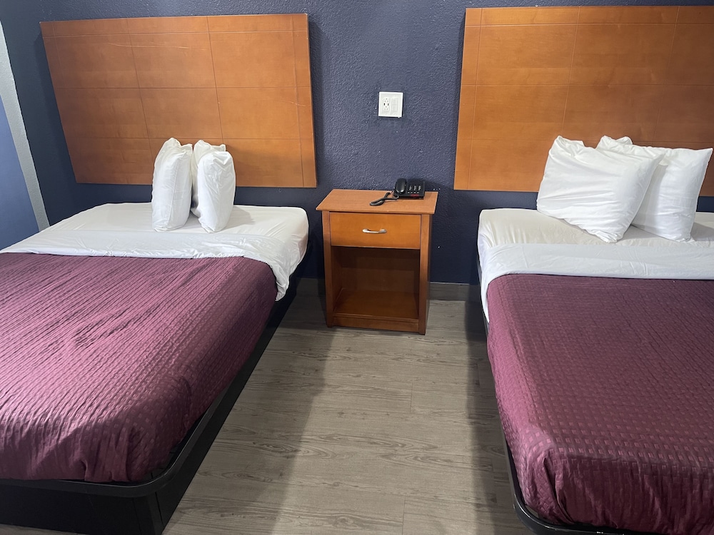 ROOM, 2 DOUBLE BEDS, ACCESSIBLE