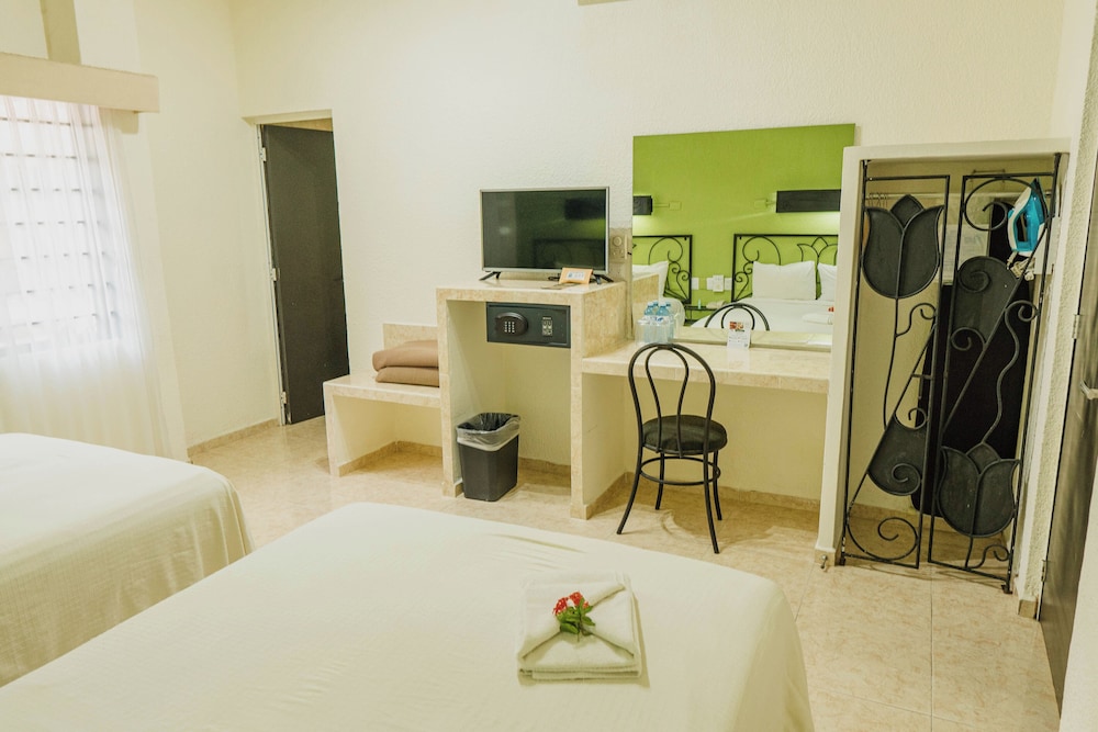 Hotel Maya Tulipanes Palenque 43/71
