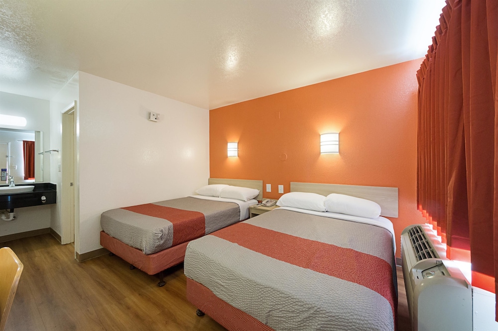 Motel6 Mcallen, TX 13/44