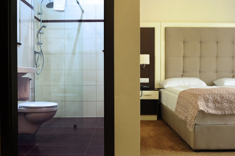 Hotel Atlas Halle 17/71