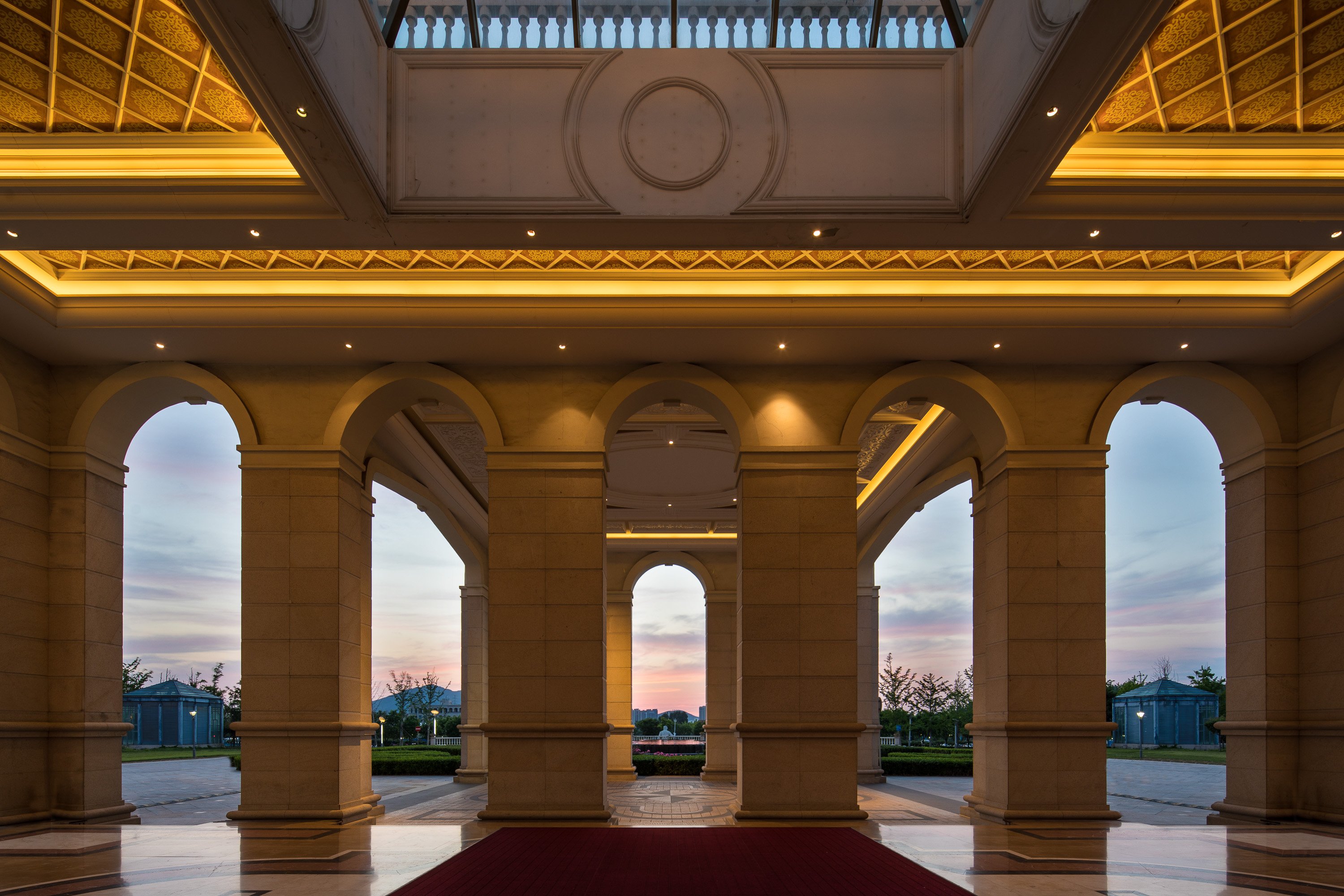 Grand Metropark Hotel Qingdao