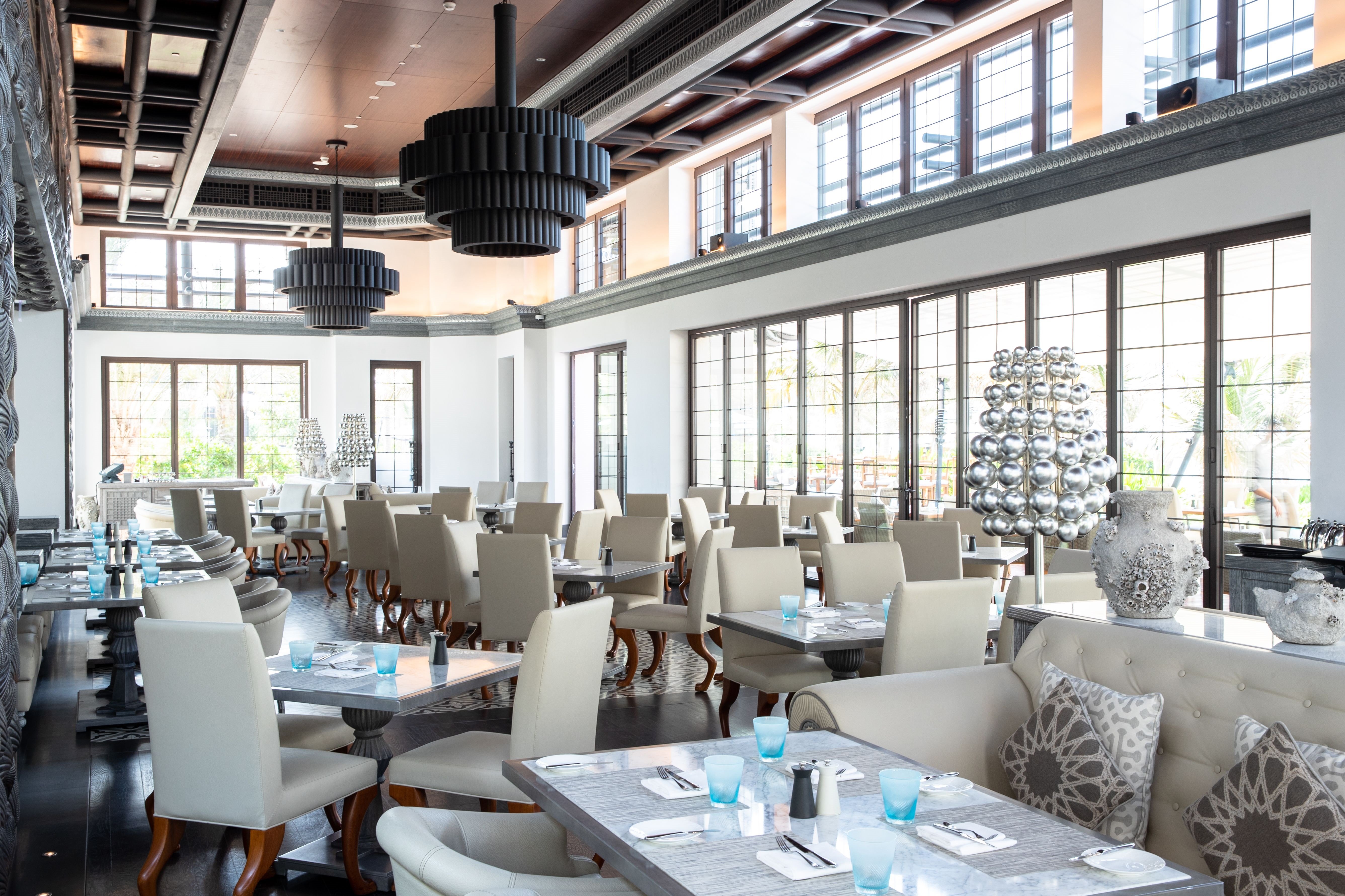 restaurant cafeteria
