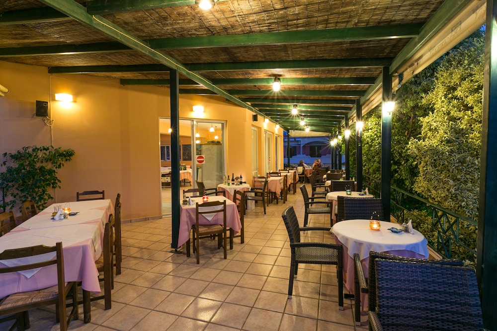 Hotel Elotia 20/30