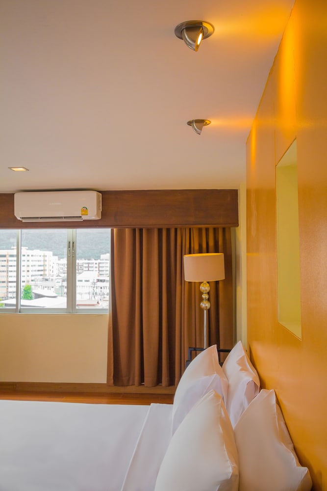 Mayflower Grande Hotel Chiang Mai 22/47