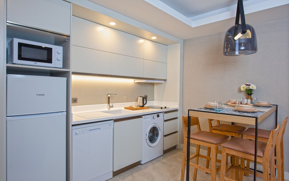 A Suite Side 26/26