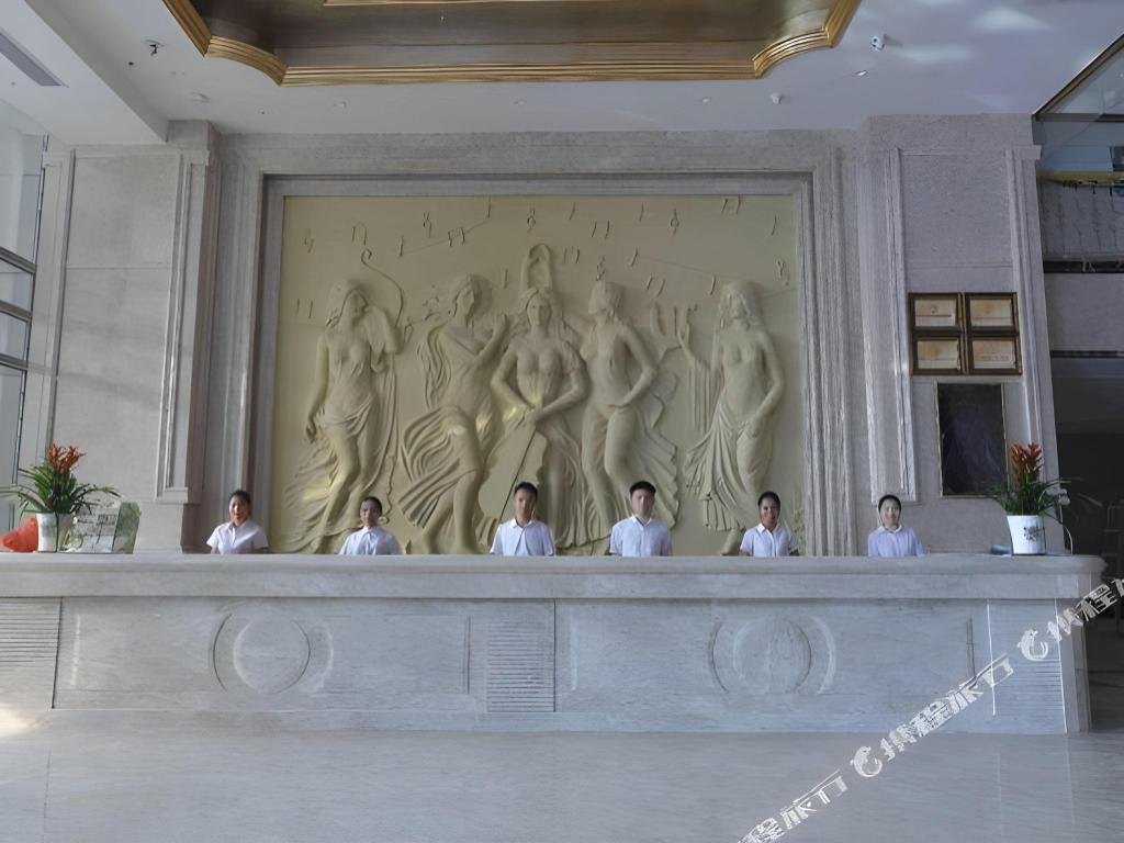 Vienna International Hotel (Zhongshan North Station) 8/57