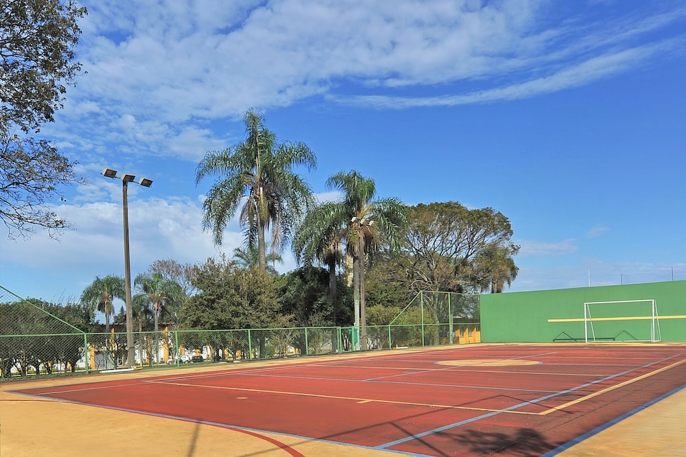 Hotel Deville Express Cascavel 25/50