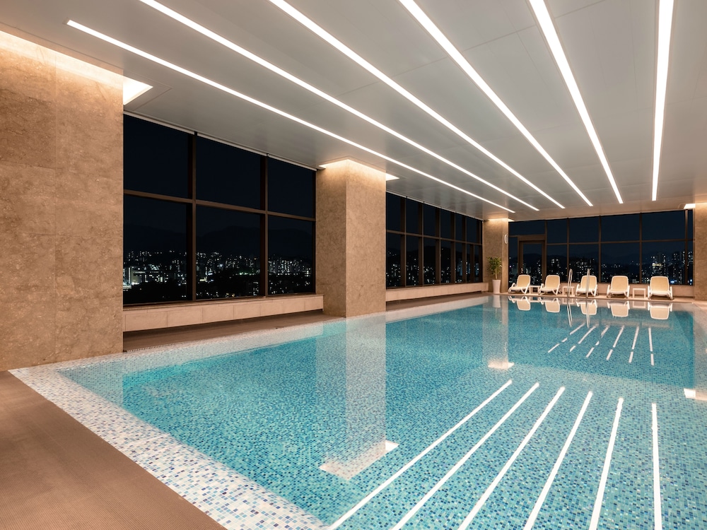 Novotel Suites Ambassador Seoul Yongsan 35/64