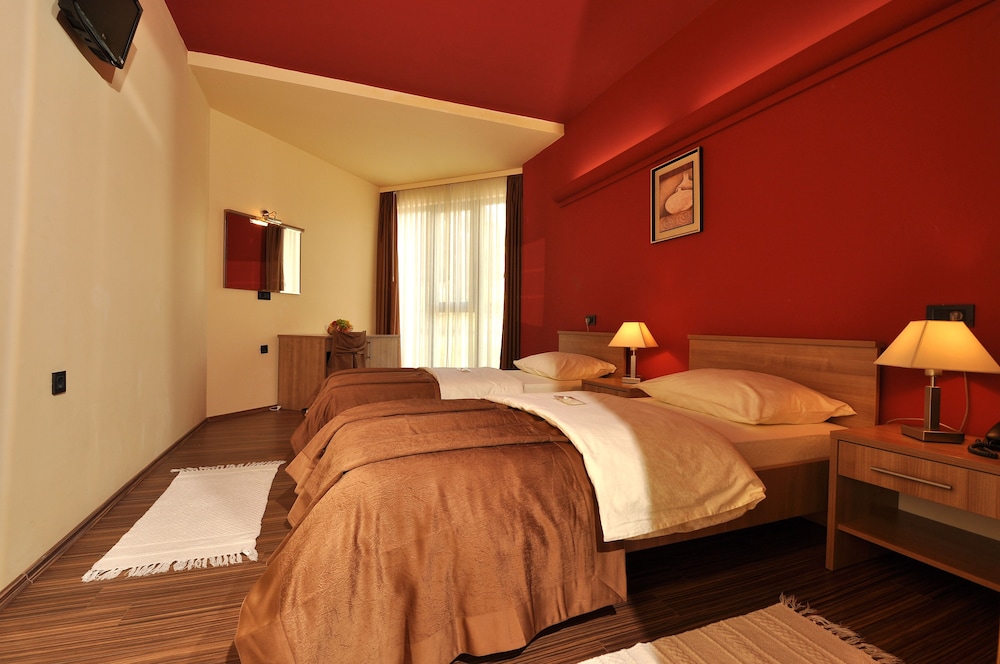 Hotel Fontana 31/65