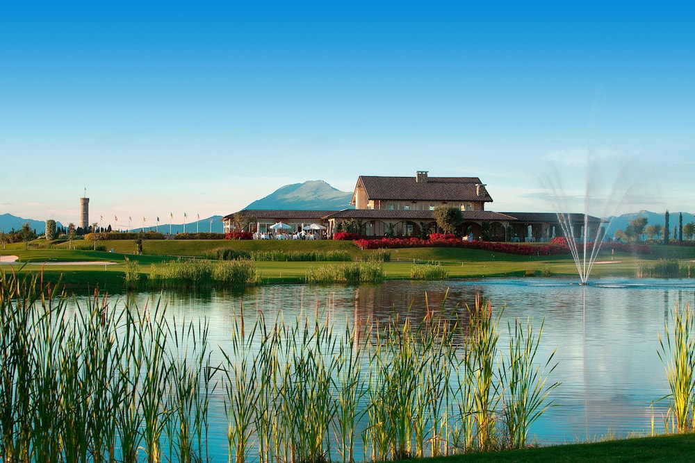 Chervo Golf Apartments San Vigilio 17/29
