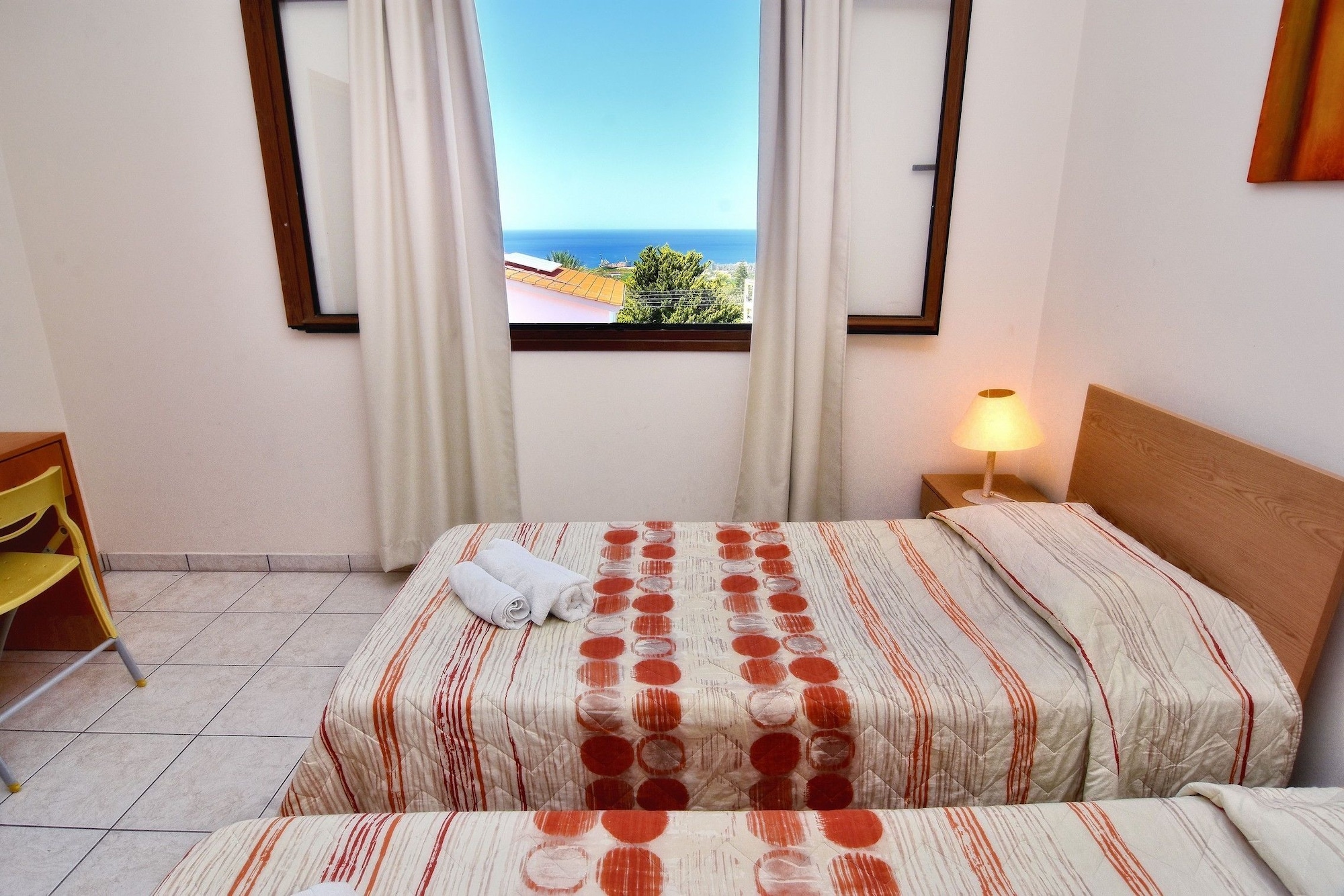 2 BEDROOMS, VILLA, PRIVATE POOL, SMOKING