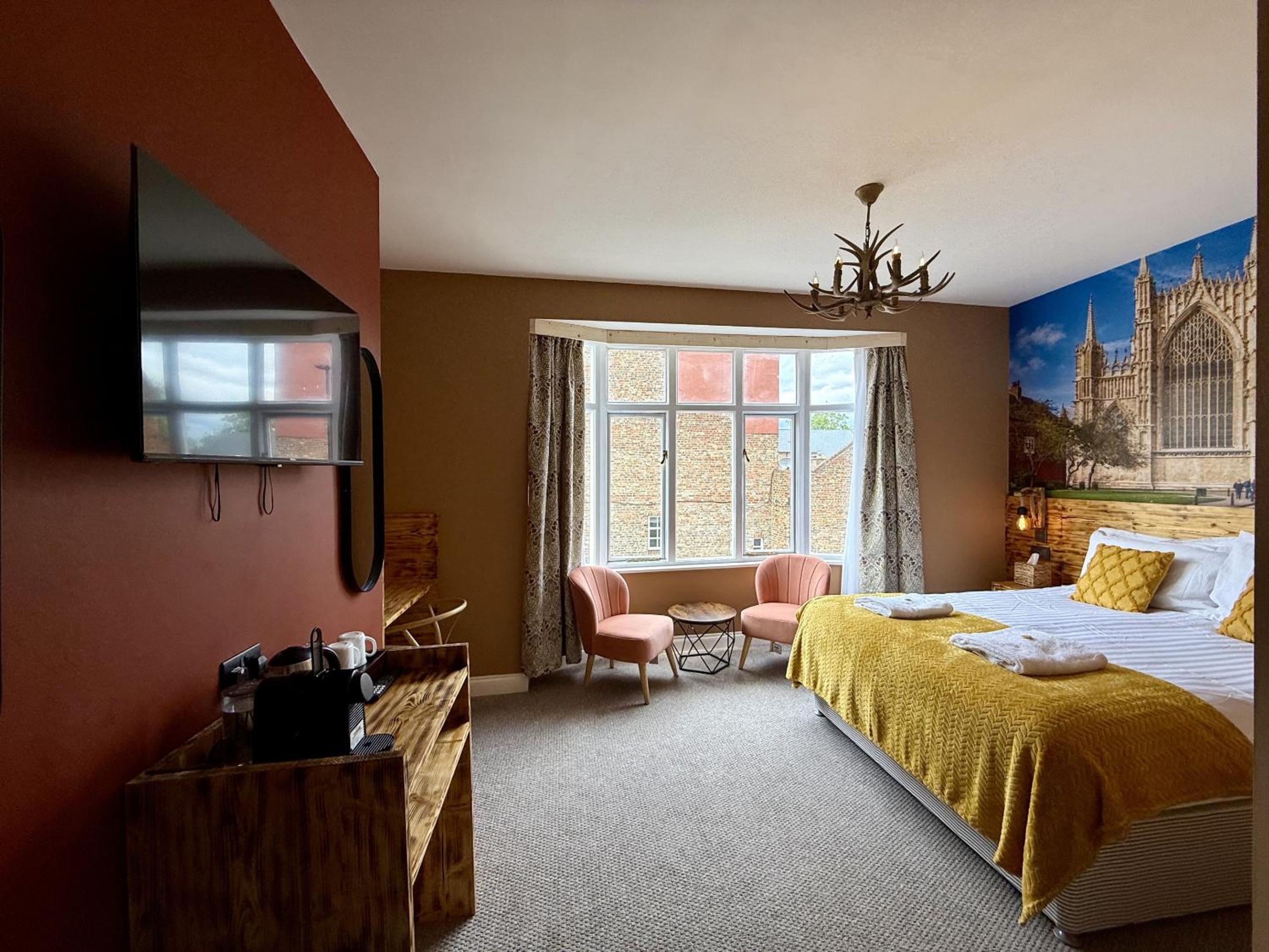Superior, King Bed