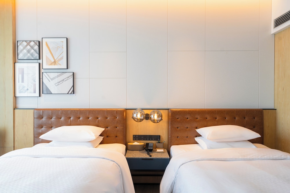 Four Points by Sheraton Shanghai International Tourism and Resorts Zone 14/50