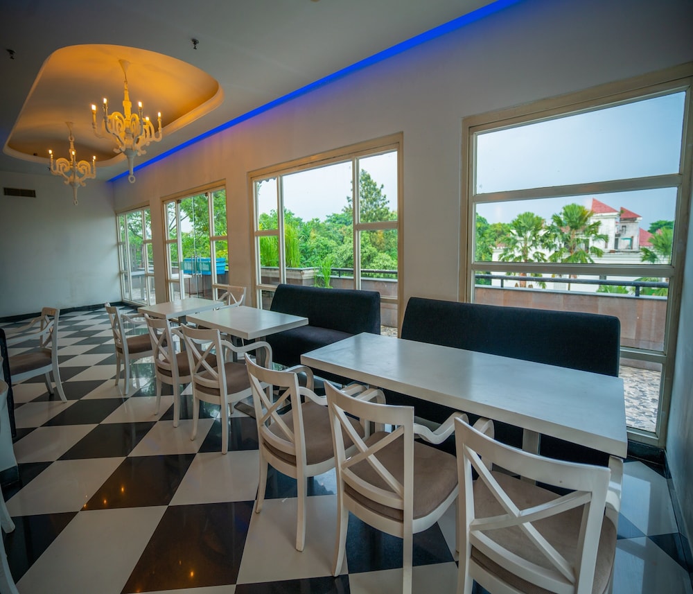 Barsana Hotel And Resort 35/50