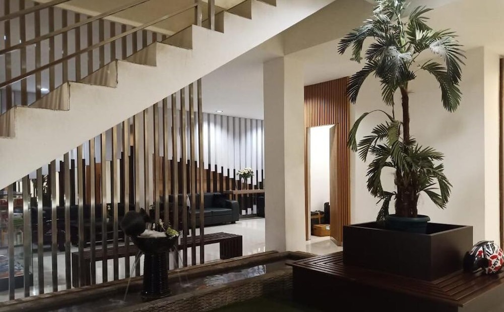 Ayla City Hotel 43/57