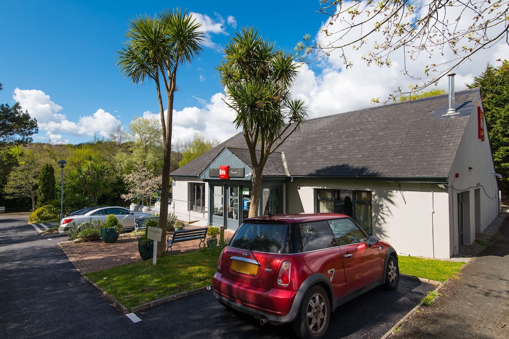 Ibis Plymouth 40/50