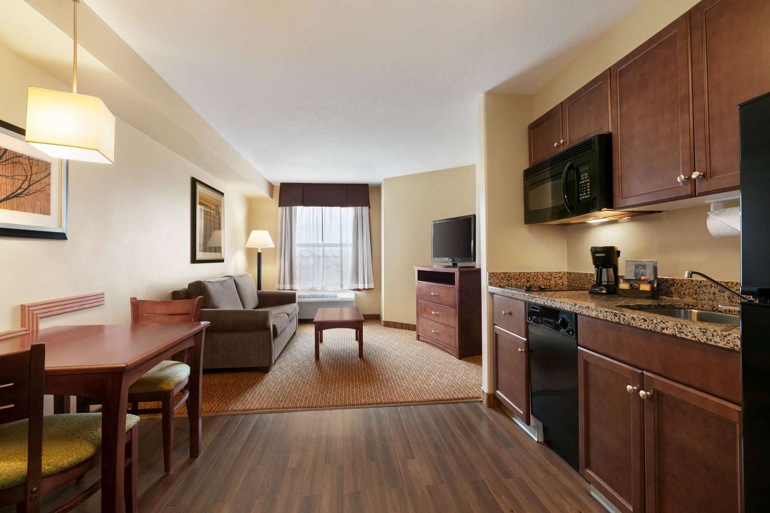 Days Inn & Suites By Wyndham Sherwood Park Edmonton 15/24